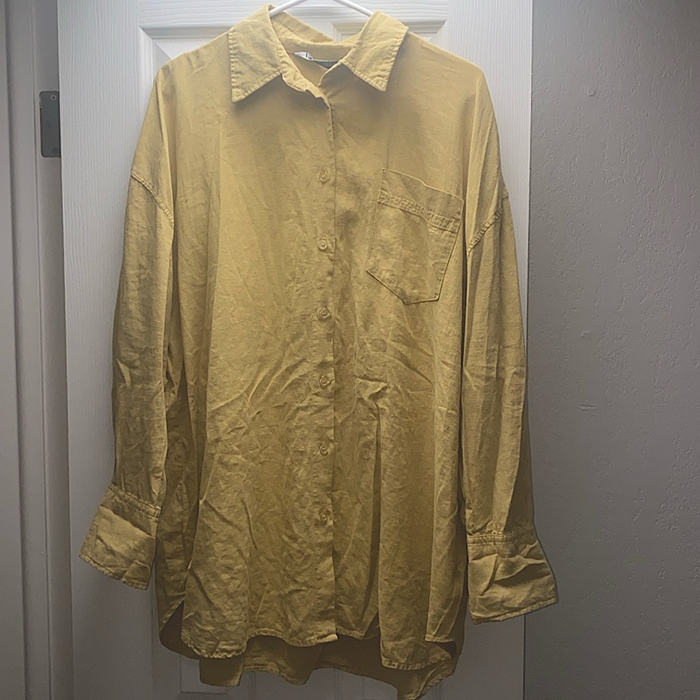 [NWT] ZARA - TRF Khaki Green Button Up Shirt